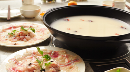 巴國工廠火鍋 網絡文化經營下的餐飲創新之路